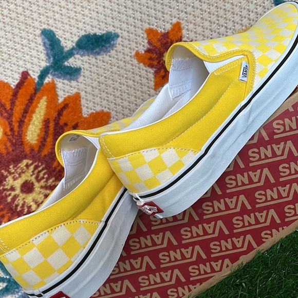 Vans Classic Slip On Checkerboard Cyber Yellow/True White Men’s sneakers - Picture 15 of 16